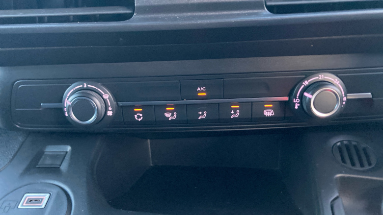 Vauxhall Combo Cargo Combo Electric 100kW Pro 52kWh H1 Van Auto